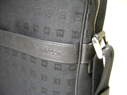 バリー BALLY CERIANO ジャガードショルダーバッグ(ブラック)