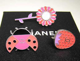 �V���l���A�N�Z�T���[(CHANEL)�K�[�f���s���u���[�`�i�e���g�E���A�C�`�S�A�}�[�K���b�g�j
