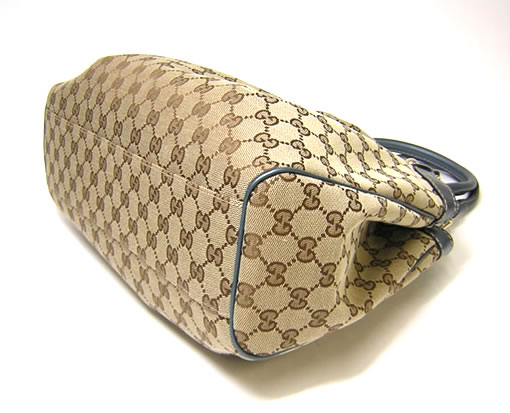 http://www.i-piazza.co.jp/brand/photo/gucci/g4307_4.jpg