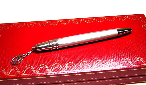 シー・ドゥ・カルティエ ダブルCチャーム ミニボールペン