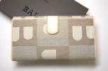 PhotoNo.2 バリー BIMBA／105　ビジーBロゴ　二つ折長財布（サンド）