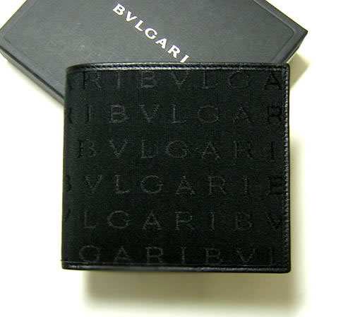 ブルガリ ロゴマニア 二つ折財布（ブラック） - インポートブランド