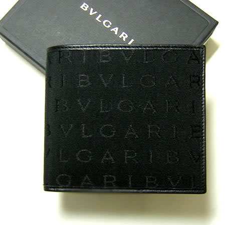 BVLGARI ブルガリ ロゴマニア 折り財布