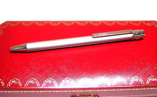カルティエ サントス スティールカラー ボールペン（プラチナ