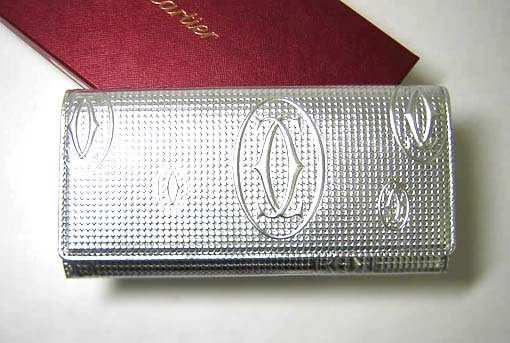 カルティエ 25ans 2月号掲載 二つ折長財布（ハッピーバースデイ