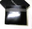 PhotoNo.2 プラダ 二つ折財布（ブラック+グラフィテ）