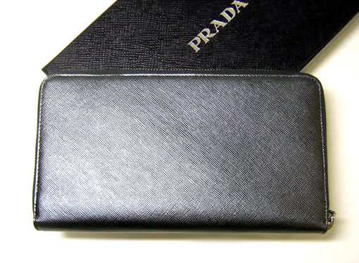プラダカードケース大容量