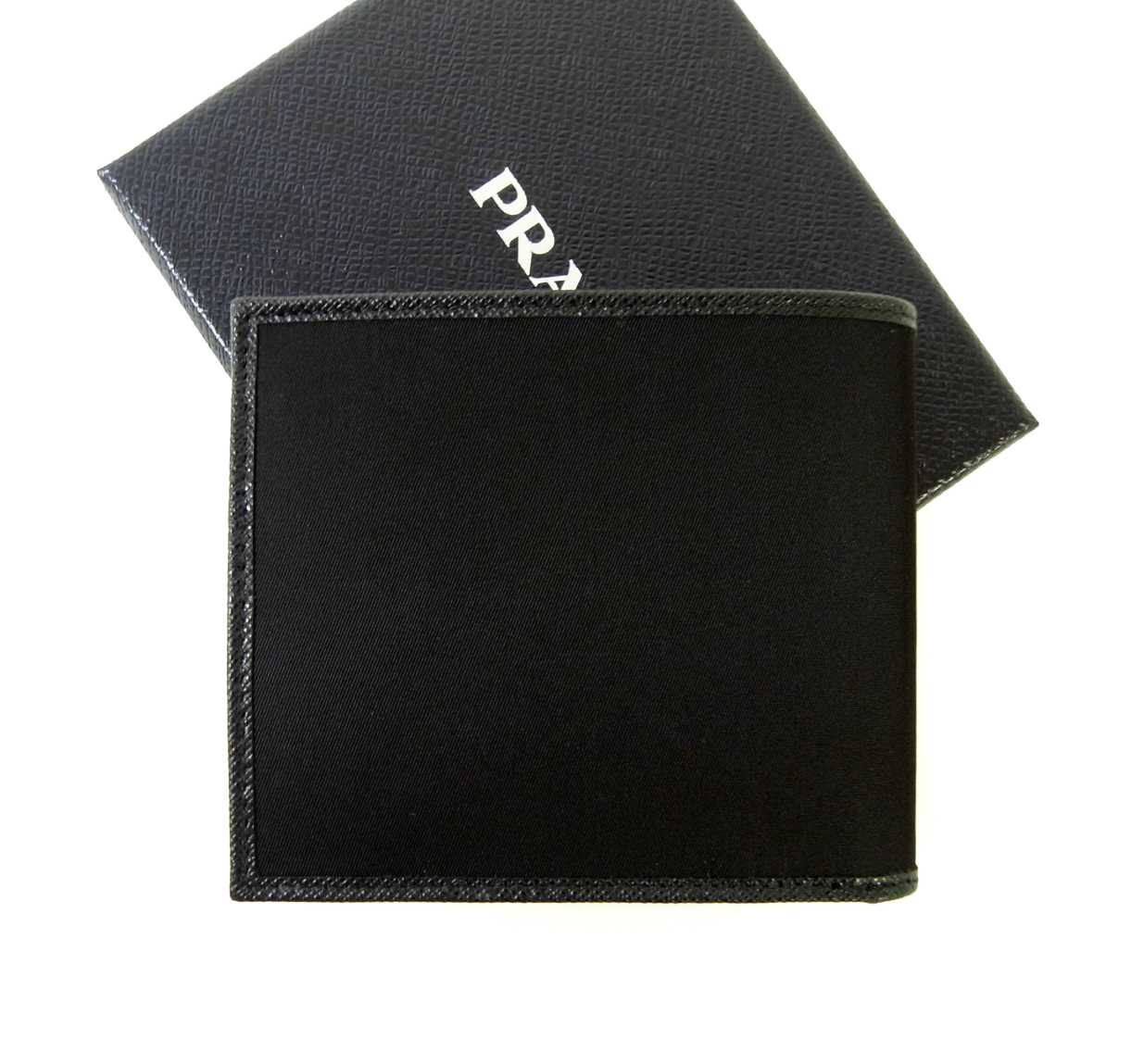 プラダ メンズ 財布 店舗 Iucn Water