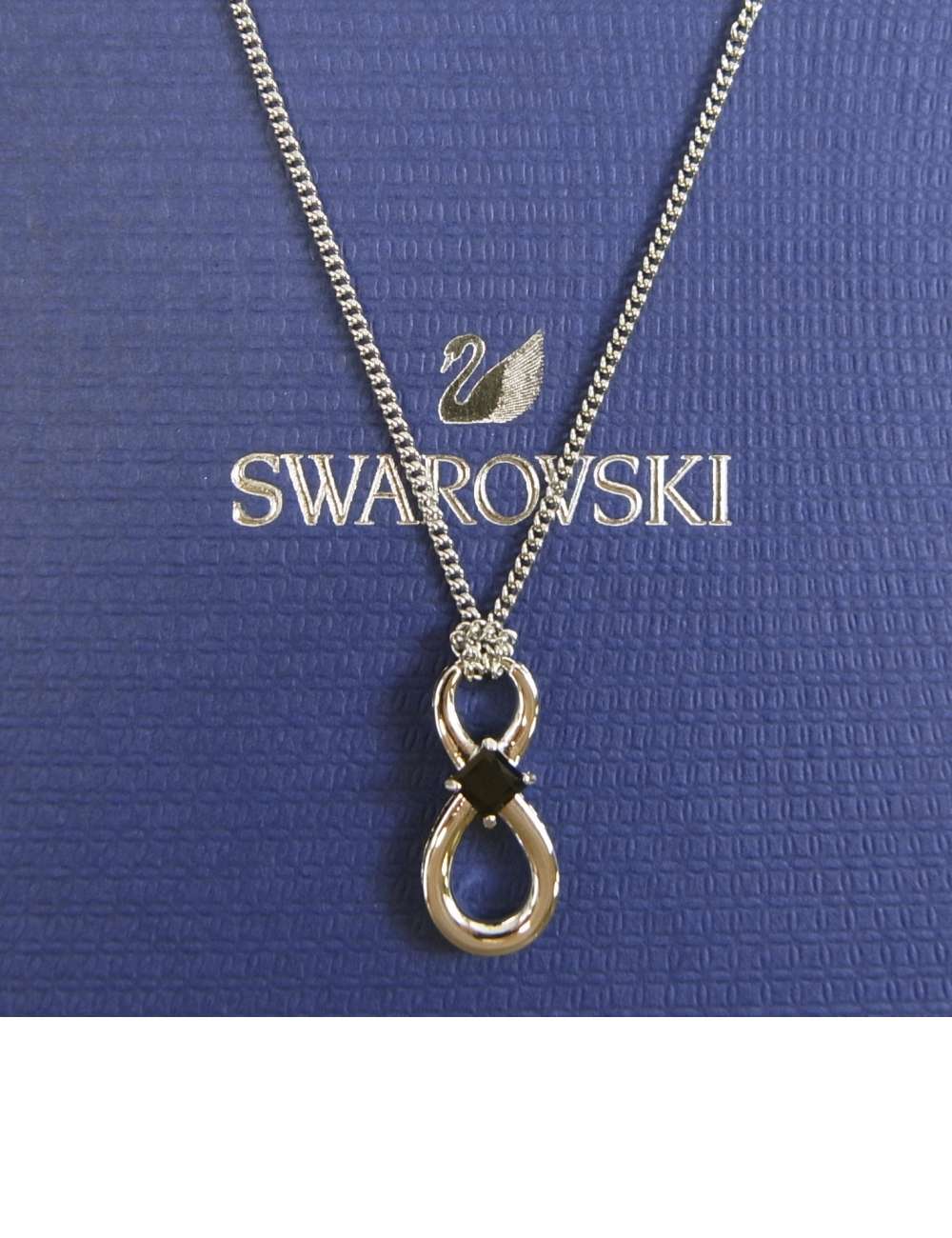 Swarovski Infinity ネックレス