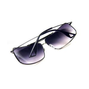 No.4 EMPORIO ARMANIサングラスEA9440