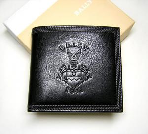 バリー 二つ折財布（ブラック） MainPhoto