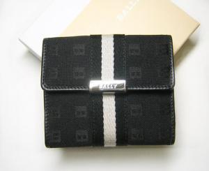  バリー 二つ折財布（ブラック） MainPhoto