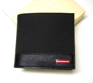  バリー CICIE／10　二つ折財布（ブラック） MainPhoto
