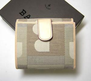 No.2 BENNI／105　ビジーBロゴ　二つ折財布（サンド）