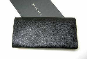 No.2 ＜訳ありお値引き商品＞ブルガー　二つ折長財布
