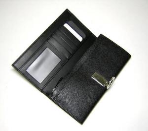 No.3 ＜訳ありお値引き商品＞ブルガー　二つ折長財布