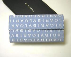 No.2 ロゴマニア三つ折Wホック長財布（ロゴ／ライトブルー）