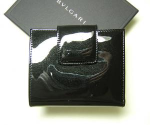 No.2 レオーニ　二つ折Wホック財布（ブラック）