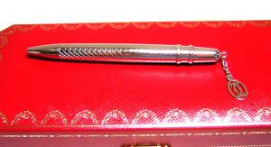 シー・ドゥ・カルティエ ダブルCチャーム ミニボールペン ca671_1.jpg