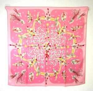 Cartier シルクスカーフ☆スクエア90☆パンテール☆ライトピンク Cartier シルクスカーフ☆スクエア90☆パンテール☆ライトピンク