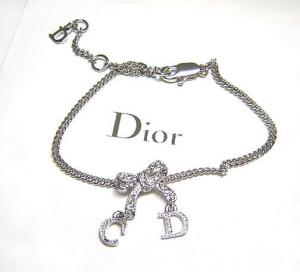 Dior リボンブレスレット