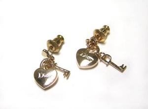 No.2 アクセサリー ハートDiorカデナキーピアス(ゴールド)