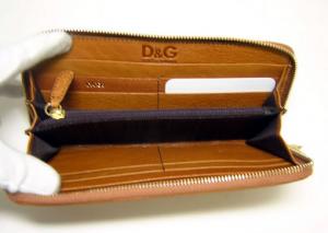 No.4 D＆G  ラウンドファスナー長財布（ブラウン）