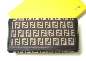  フェンディ 二つ折長財布（ダークブラウン×ベージュ） MainPhoto
