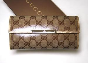  グッチ クリスタルＧＧ柄二つ折長財布（ベージュ×ゴールド） MainPhoto
