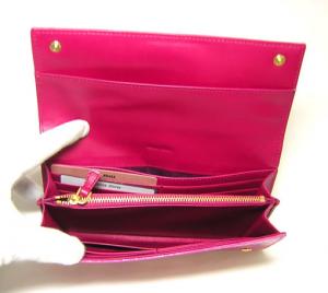 No.4 クロコ型押し二つ折長財布（ペオニア）