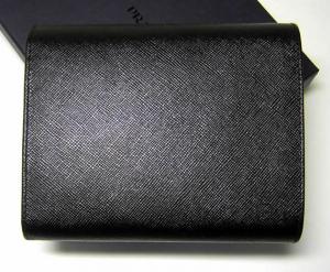 No.2 サフィアノレザー　三つ折財布（ブラック）