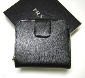 No.2 サフィアノレザー　ラウンドファスナー財布（ブラック）