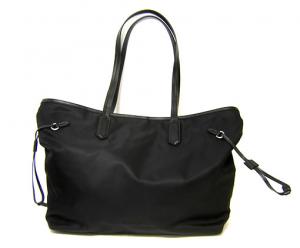 No.3 ショルダーバッグ（ブラック／シルバー色金具）