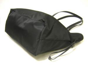 No.4 ショルダーバッグ（ブラック／シルバー色金具）