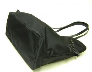 No.4 ショルダーバッグ（ブラック／ゴールド色金具）
