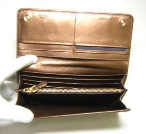 No.4 ナッパゴーフル　二つ折長財布（ロベーレモルドーレ）