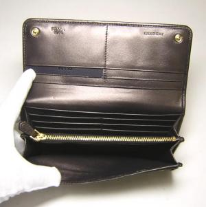 No.4 テスートフィオッコ　二つ折長財布（フーモ）