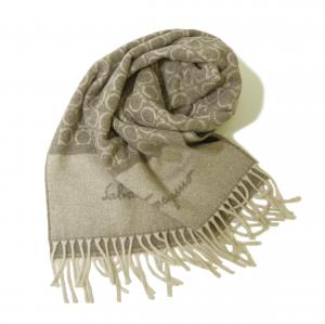 サルヴァトーレフェラガモ カシミアマフラー ガンチーニロゴ