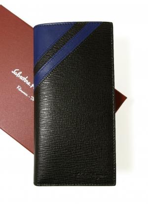 新品同様‼️サルヴァトーレフェラガモ　財布　二つ折り　長財布 フェラガモ ] 二つ折長財布 - SF-360d