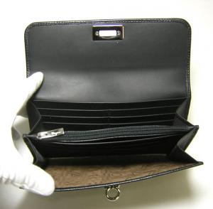 No.4 二つ折長財布(ブラック)