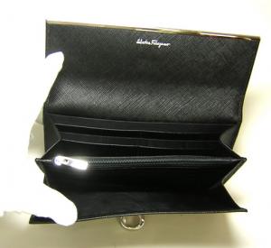 No.4 二つ折長財布（ブラック）
